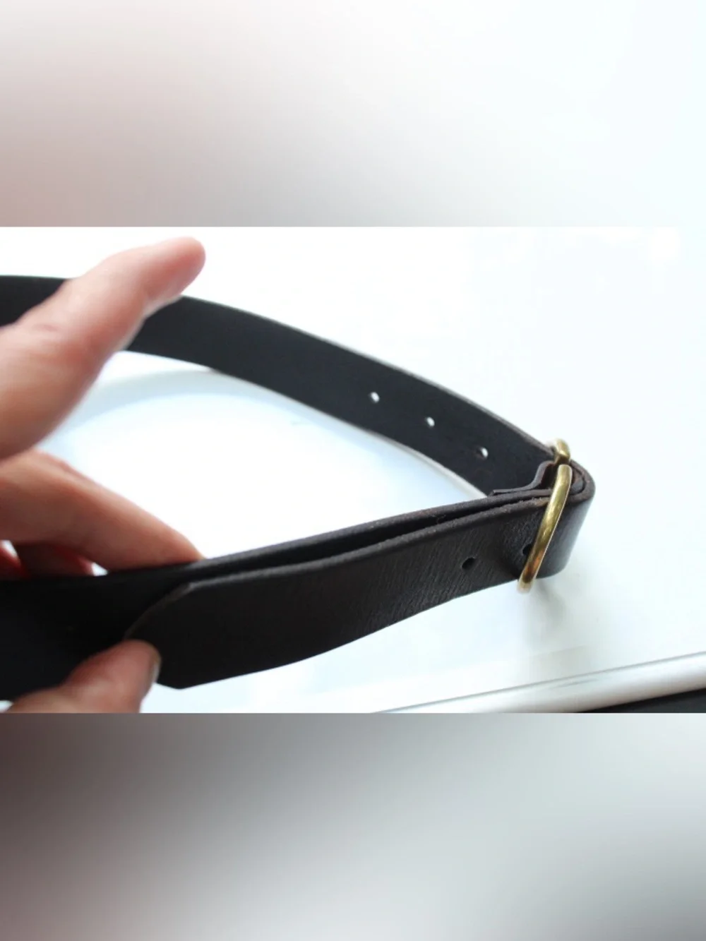 American Eagle leather belt